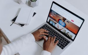 làm youtube nghĩa lầ gì