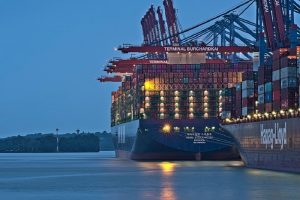 tình hình nhập khẩu hàng trung quốc